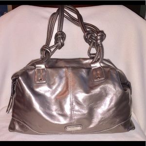 Emillie M Extra Large Shoulder Bag
